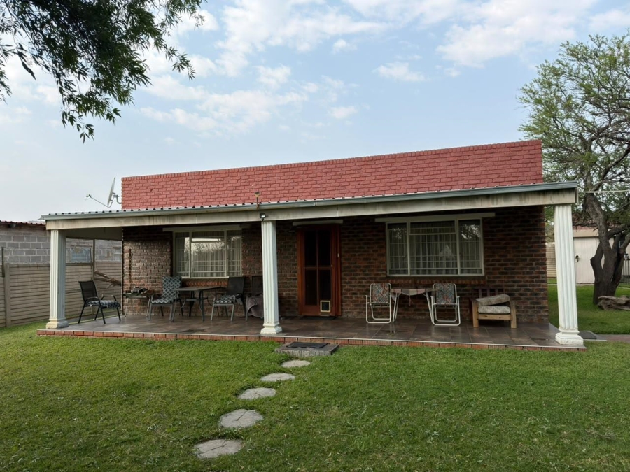 5 Bedroom Property for Sale in Riebeeckstad Free State